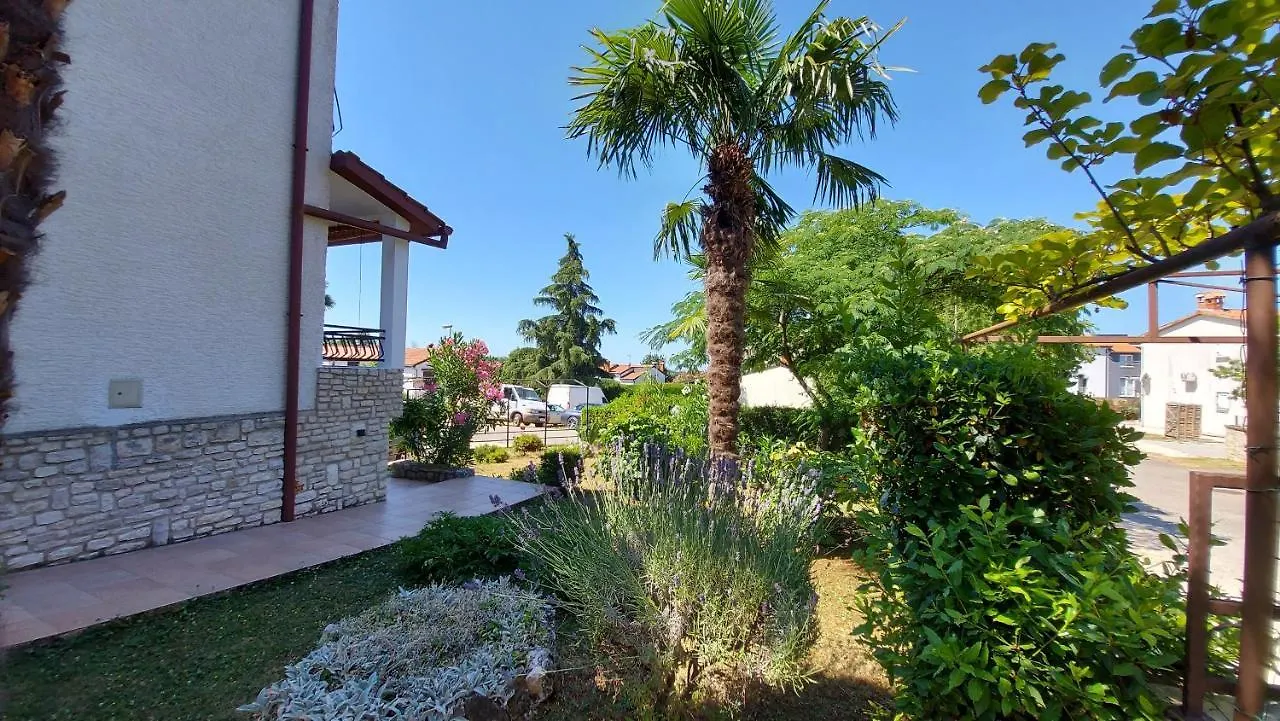 Apartments Nina, Pinta & Santa Maria Nova Vas