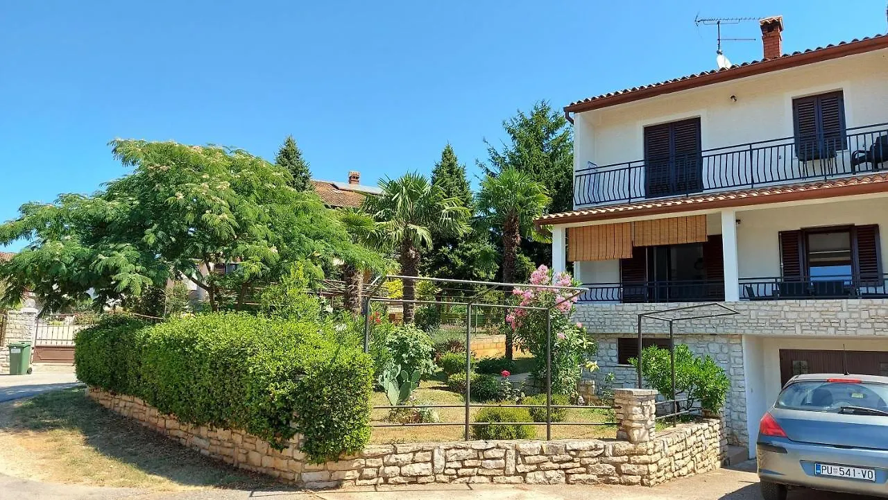 Apartments Nina, Pinta & Santa Maria Nova Vas  Croatia