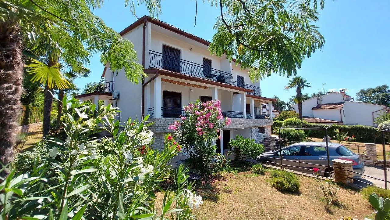 Apartments Nina, Pinta & Santa Maria Nova Vas